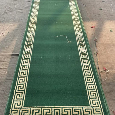 Ελαφρύ χαλί για την εκκλησία από τοίχο σε τοίχο