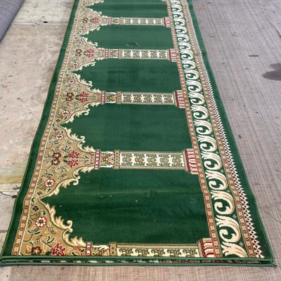 Ελαφρύ χαλί για την εκκλησία από τοίχο σε τοίχο